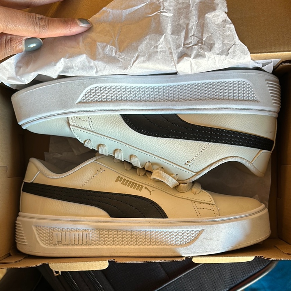 Puma White and Black Sneakers